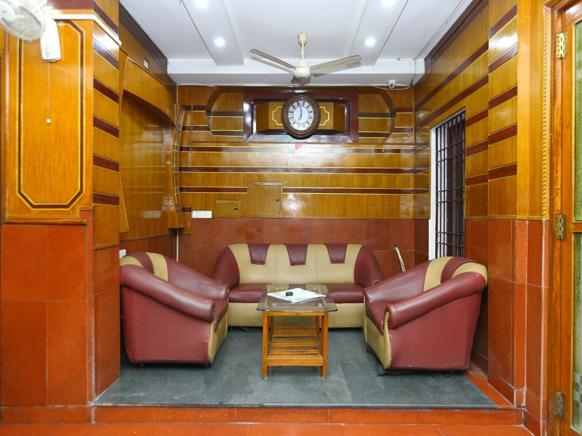 Oyo 9343 Jp Residency Hotel Puducherry Eksteriør billede